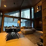 Outi, New Luxury In äkäslompolo, Lapland * Äkäslompolo