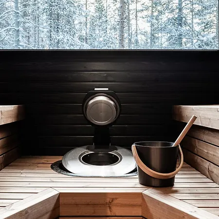 Tatil Evi Outi, A Luxurious In Aekaeslompolo, Lapland