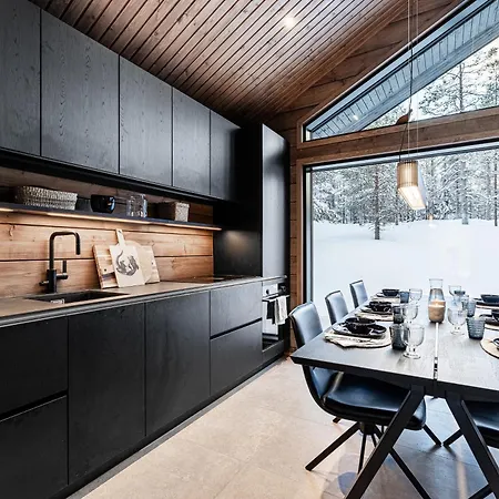 Outi, A Luxurious In Aekaeslompolo, Lapland *