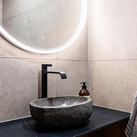 度假居 Outi, New Luxury In Aekaeslompolo, Lapland