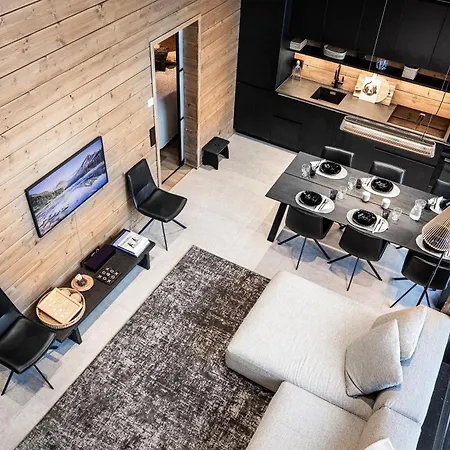 Outi, New Luxury In Aekaeslompolo, Lapland Äkäslompolo