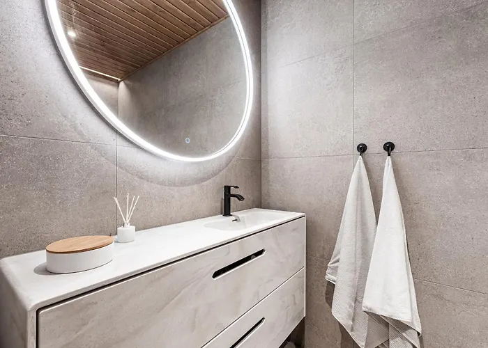 بيت للعطل Outi, New Luxury In Aekaeslompolo, Lapland